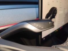 Tesla Model Y Rear-Wheel Drive - ფოტო 13