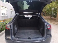 Tesla Model Y Rear-Wheel Drive - ფოტო 18