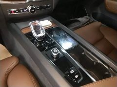 Volvo XC60 Plug-in Hybrid T8 PHEV Long Range AWD Smart Remote Luxury Edition - ფოტო 13