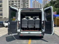 Nio E-Transit Executive Passenger Edition Medium wheelbase, medium roof 9-seater 100.96kWh - ფოტო 16