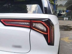 Geely Geometry E Firefly 401km Fluorescent - ფოტო 7