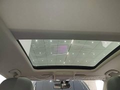 Volkswagen Tiguan L 2025 Outstanding Edition 300TSI Automatic Two-Wheel Drive Dragon Ascendant Version - ფოტო 17