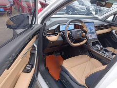 Geely Boyue L 1.5TD DCT Luxury - ფოტო 15