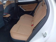 Geely Boyue L 1.5TD DCT Luxury - ფოტო 16