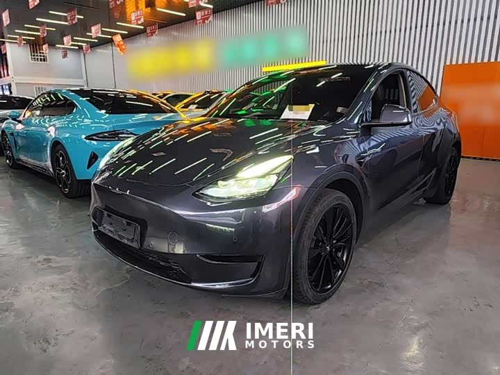 Tesla Model Y Facelift Rear-Wheel Drive