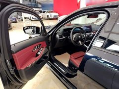 BMW 3 Series 325Li M Sport Midnight Edition Package - ფოტო 15