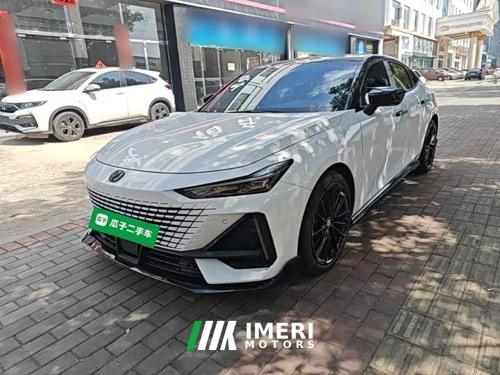 Changan UNI-V 1.5T Sport Edition - ავტომობილი ჩინეთიდან
