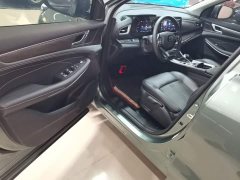 AITO Blue E5 1.5L DE-i 100KM Comfort 7-Seater - ფოტო 15
