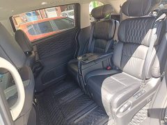 Honda Elysion 2.0L e:HEV Luxury Prestige Edition - ფოტო 14