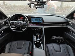Hyundai Elantra 1.5L CVT Luxury - ფოტო 9