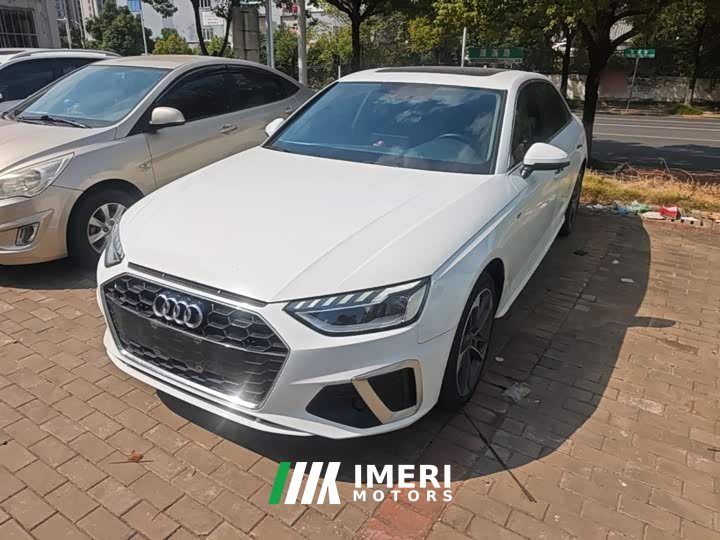Audi A4L 40 TFSI Fashion Dynamic