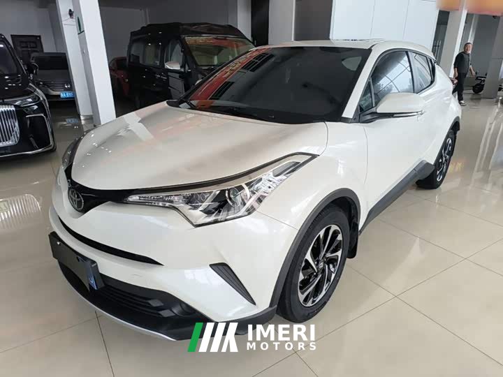 Toyota Yize IZOA 2.0L Yixiang Edition