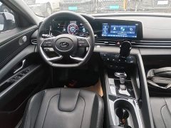 Hyundai Elantra 2022 1.5L CVT Luxury - ფოტო 12