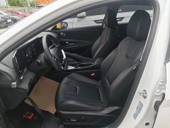 Hyundai Elantra 2022 1.5L CVT Luxury - ფოტო 14