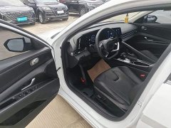 Hyundai Elantra 2022 1.5L CVT Luxury - ფოტო 15