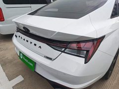 Hyundai Elantra 2022 1.5L CVT Luxury - ფოტო 7