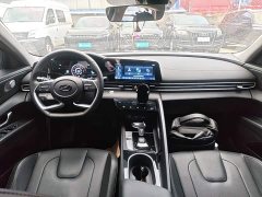Hyundai Elantra 2022 1.5L CVT Luxury - ფოტო 9