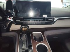 Toyota Gravia 2.5L Hybrid Comfort Edition - ფოტო 12