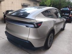 Tesla Model Y L Long Range All-Wheel Drive - ფოტო 6
