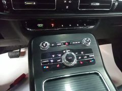 Lincoln Explorer 2.0T AWD Premium - ფოტო 13