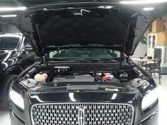 Lincoln Explorer 2.0T AWD Premium - ფოტო 19