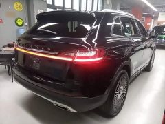 Lincoln Explorer 2.0T AWD Premium - ფოტო 6