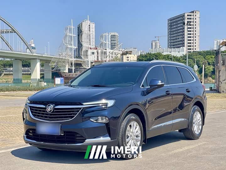 Buick Enclave 28T Two-Wheel Drive Battle Flag Edition