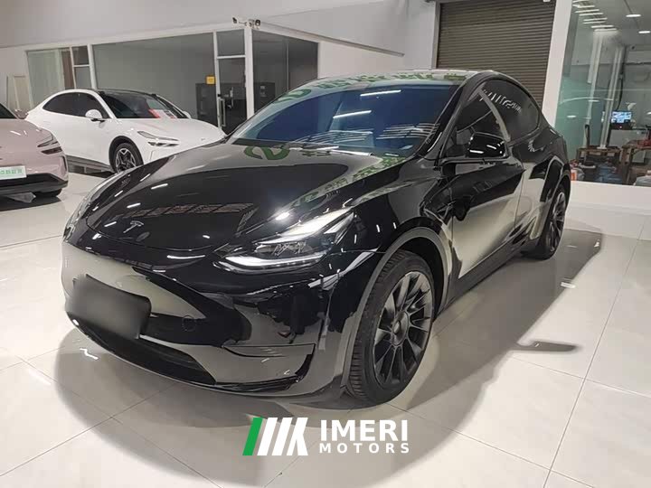 Tesla Model Y Facelift Rear-Wheel Drive