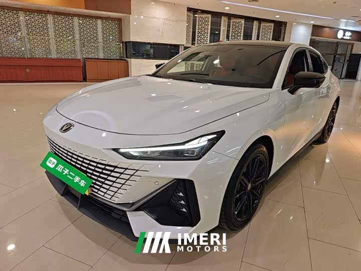 Changan UNI-V 2022 1.5T Deluxe - ავტომობილი ჩინეთიდან