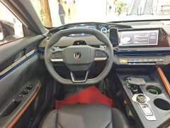 Changan UNI-V 2022 1.5T Deluxe - ფოტო 10