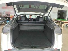 Tesla Model Y Long Range All-Wheel Drive Launch Edition - ფოტო 18