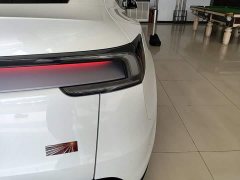 Tesla Model Y Long Range All-Wheel Drive Launch Edition - ფოტო 7