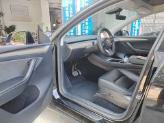 Tesla Model Y Long Range All-Wheel Drive - ფოტო 15