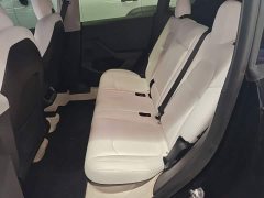 Tesla Model Y Performance All-Wheel Drive - ფოტო 16