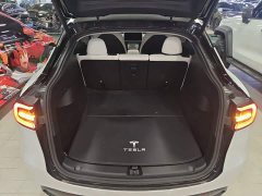 Tesla Model Y Performance All-Wheel Drive - ფოტო 18