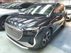 Audi Q4 e-tron 40 e-tron Starlight Night Edition - ფოტო 1