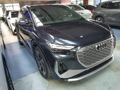 Audi Q4 e-tron 40 e-tron Starlight Night Edition - ფოტო 3