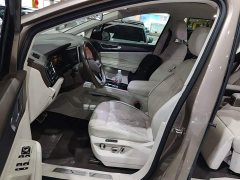 Volkswagen Viloran 380TSI Prestige - ფოტო 14