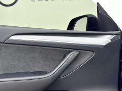 Tesla Model Y Rear-Wheel Drive - ფოტო 14