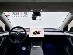 Tesla Model Y Rear-Wheel Drive - ფოტო 5