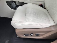 Voyah Lantu FREE Four-Wheel Drive Standard Extended Range Exclusive Luxury Package - ფოტო 20