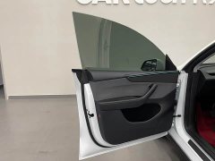 Tesla Model Y Rear-Wheel Drive - ფოტო 12