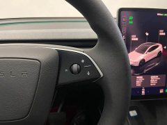 Tesla Model Y Rear-Wheel Drive - ფოტო 15