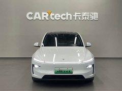 Tesla Model Y Rear-Wheel Drive - ფოტო 2
