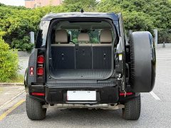 Land Rover Defender 110 P400 Dark Edition - ფოტო 12