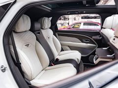 Bentley Bentayga 4.0T V8 Long Wheelbase Elegance Edition - ფოტო 13
