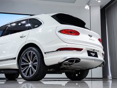 Bentley Bentayga 4.0T V8 Long Wheelbase Elegance Edition - ფოტო 6