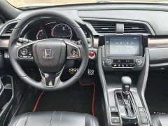 Honda Civic 2021 Hatchback 220 Turbo CVT Trendy Control - ფოტო 14