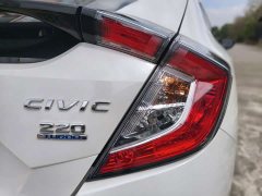 Honda Civic 2021 Hatchback 220 Turbo CVT Trendy Control - ფოტო 18