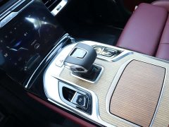 FAW Red Flag E-HS9 2022 660km Range Flagship Edition Six-Seater - ფოტო 15